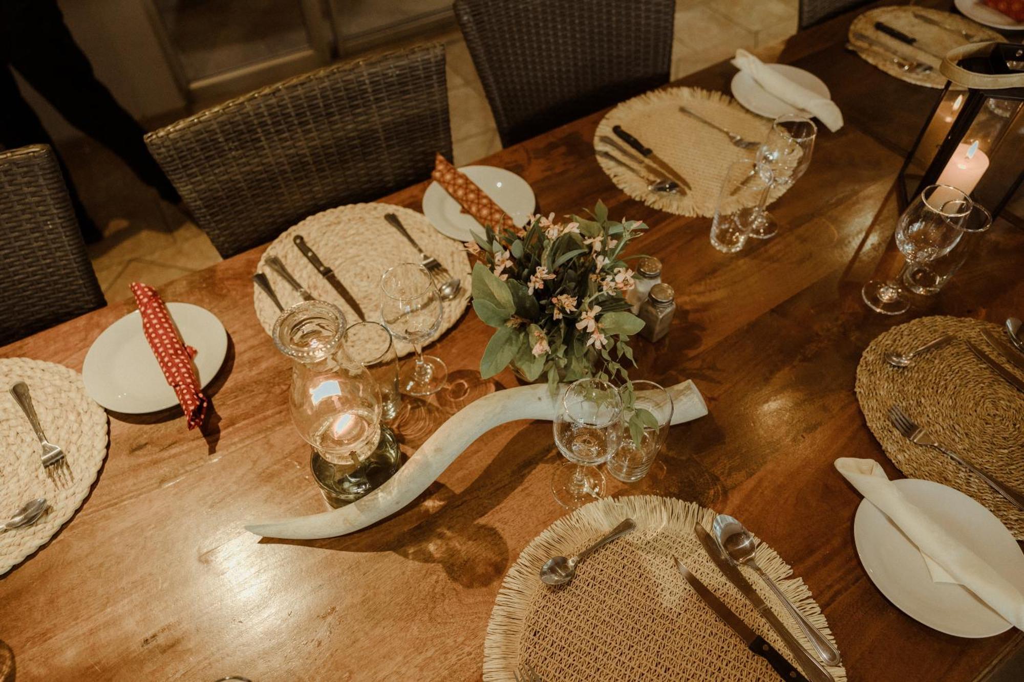 Out Of Africa Town Lodge Otjiwarongo Ngoại thất bức ảnh