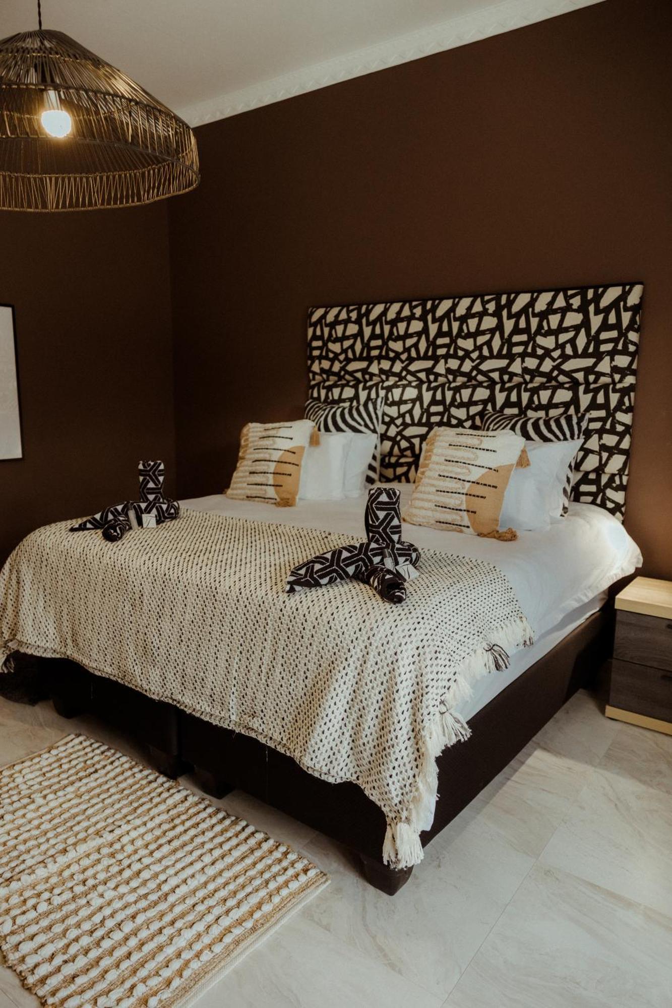 Out Of Africa Town Lodge Otjiwarongo Ngoại thất bức ảnh