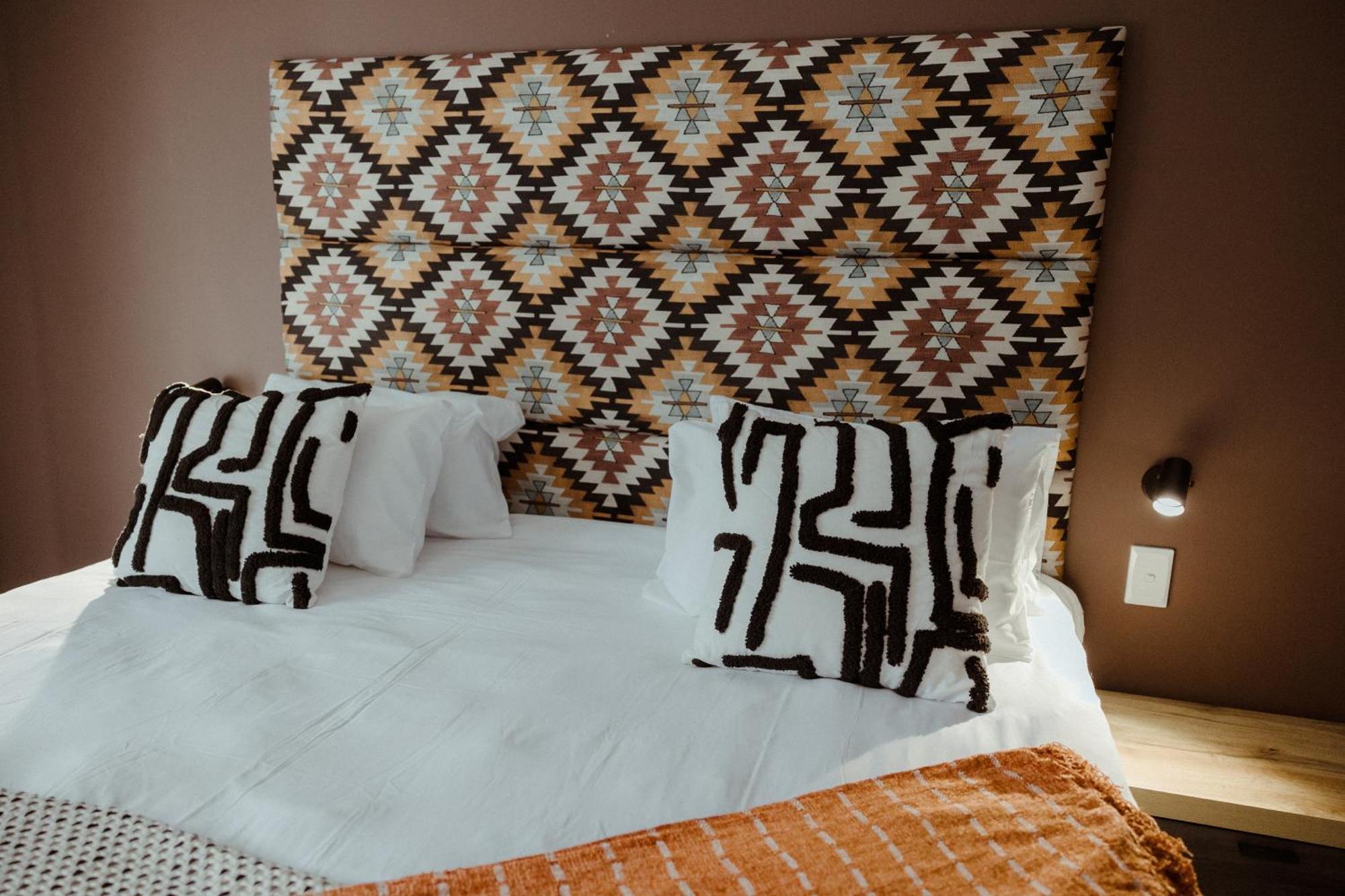 Out Of Africa Town Lodge Otjiwarongo Ngoại thất bức ảnh