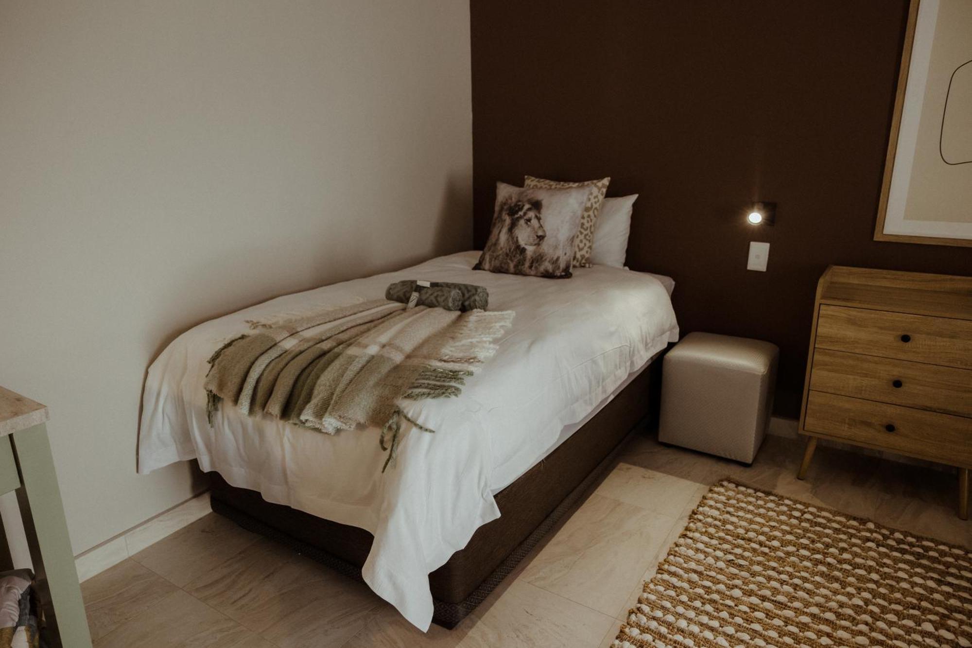 Out Of Africa Town Lodge Otjiwarongo Ngoại thất bức ảnh