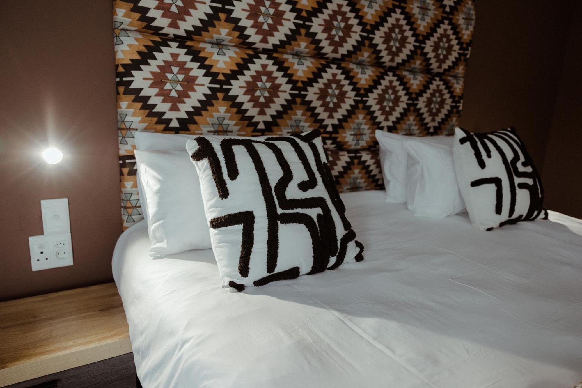 Out Of Africa Town Lodge Otjiwarongo Ngoại thất bức ảnh