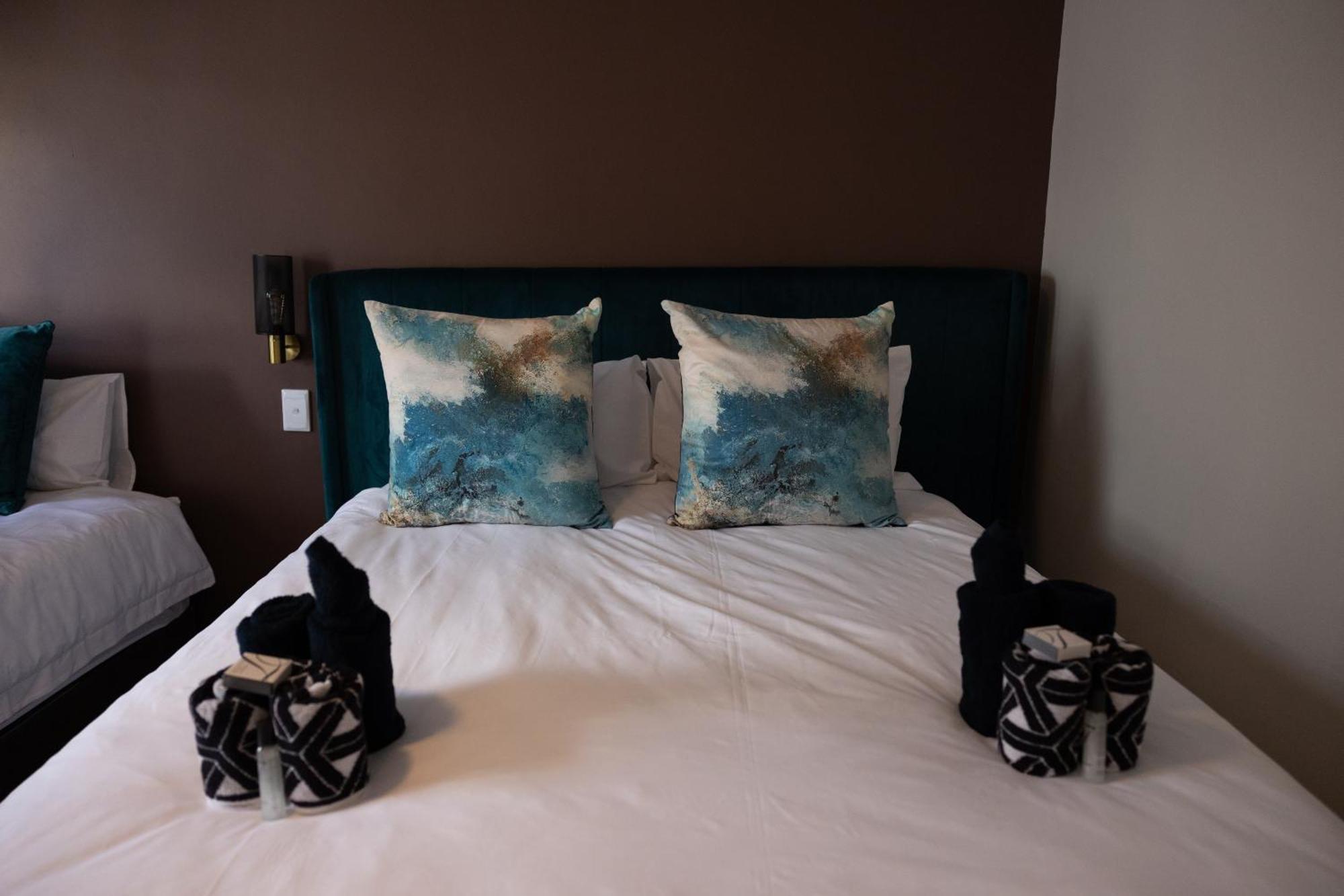 Out Of Africa Town Lodge Otjiwarongo Ngoại thất bức ảnh