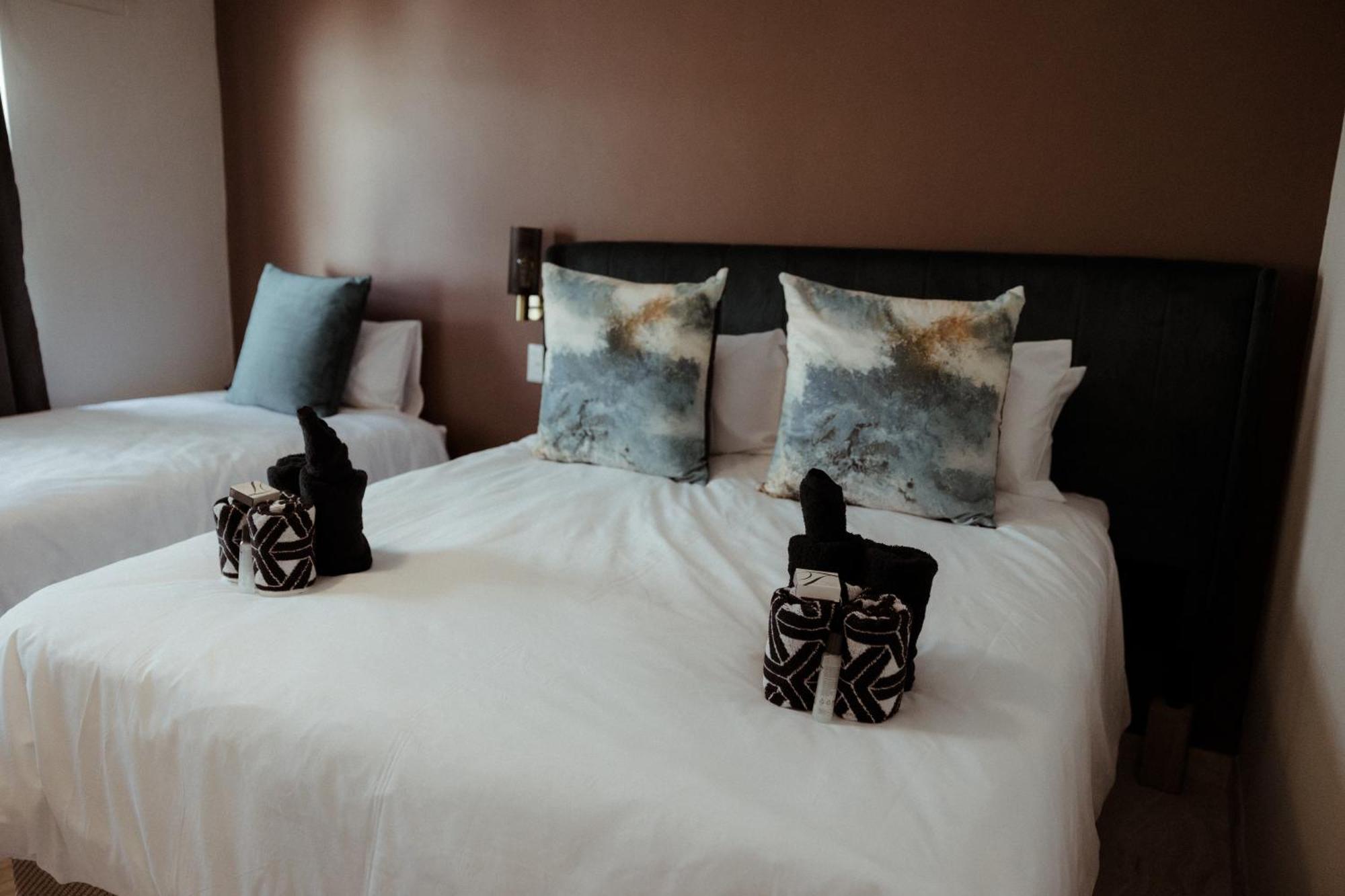 Out Of Africa Town Lodge Otjiwarongo Ngoại thất bức ảnh