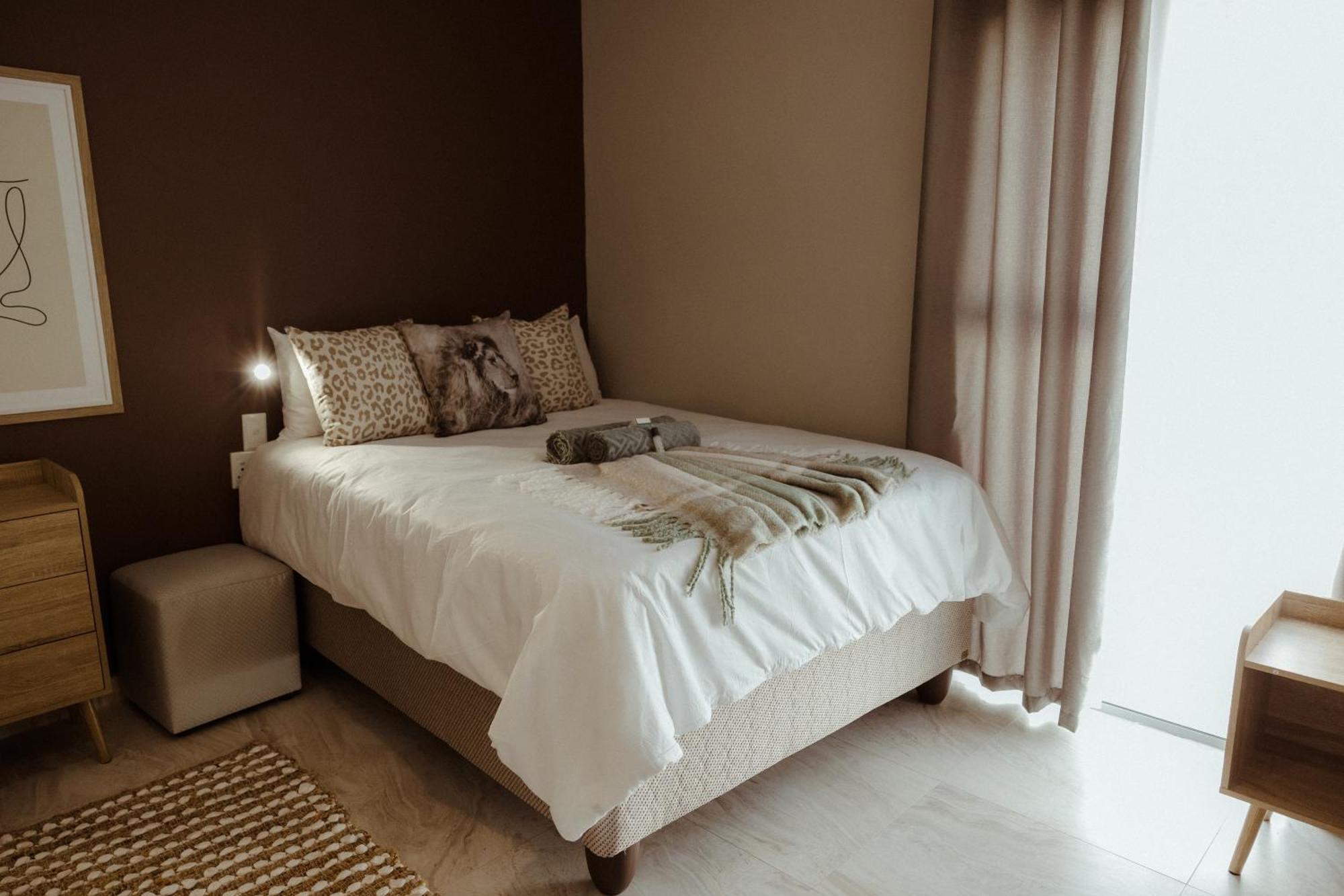 Out Of Africa Town Lodge Otjiwarongo Ngoại thất bức ảnh